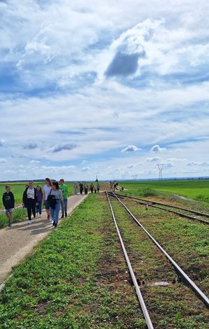 Sprzątanie szlaku Ciuchci Ponidzie