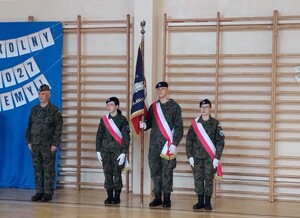 Nowy rok szkolny rozpoczęty. Policja wspiera młodzież klas mundurowych